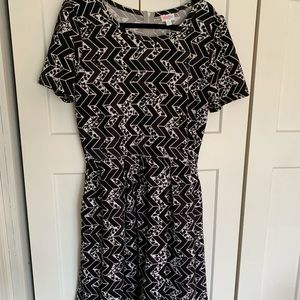 LuLaRoe Amelia